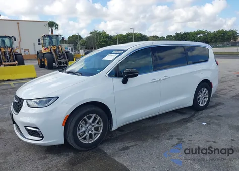 2025 Chrysler Pacifica Select from USA, damaged, VIN 2C4RC1BGXSR511691